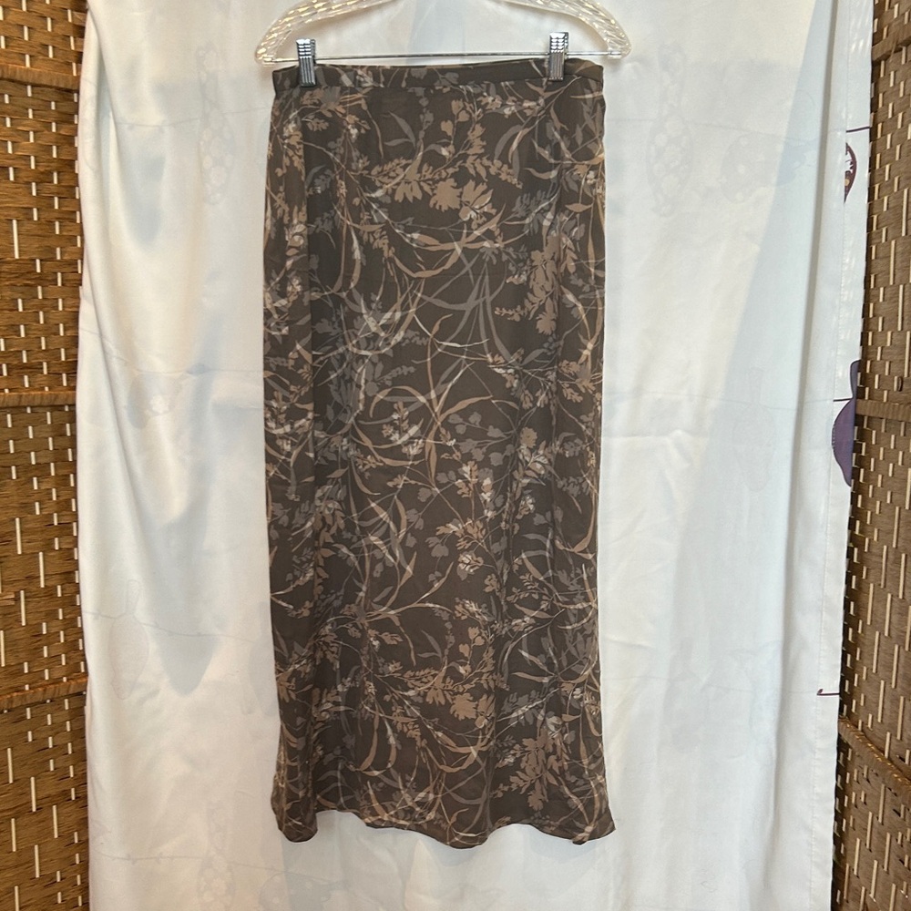 100% Silk Eddie Bauer Maxi Skirt Brown Floral Print Boho Size 14 Cottagecore